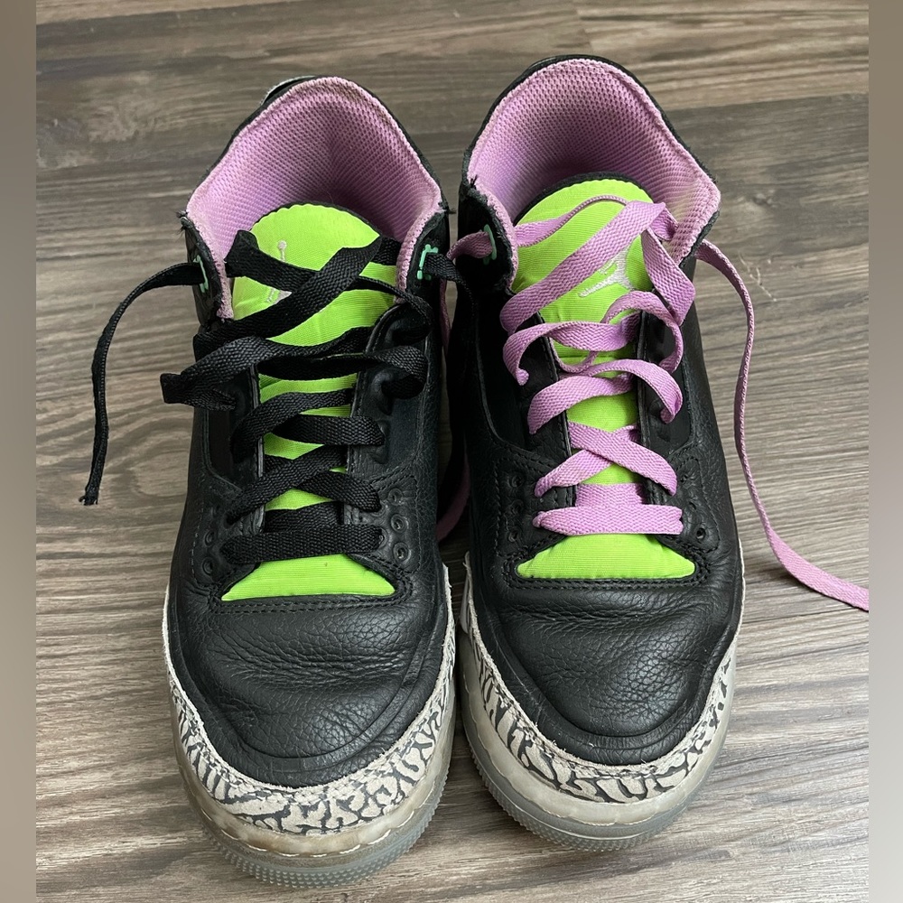Youth Nike Air Jordan’s - shoes